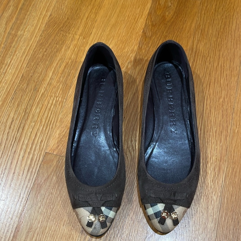 Burberry flats